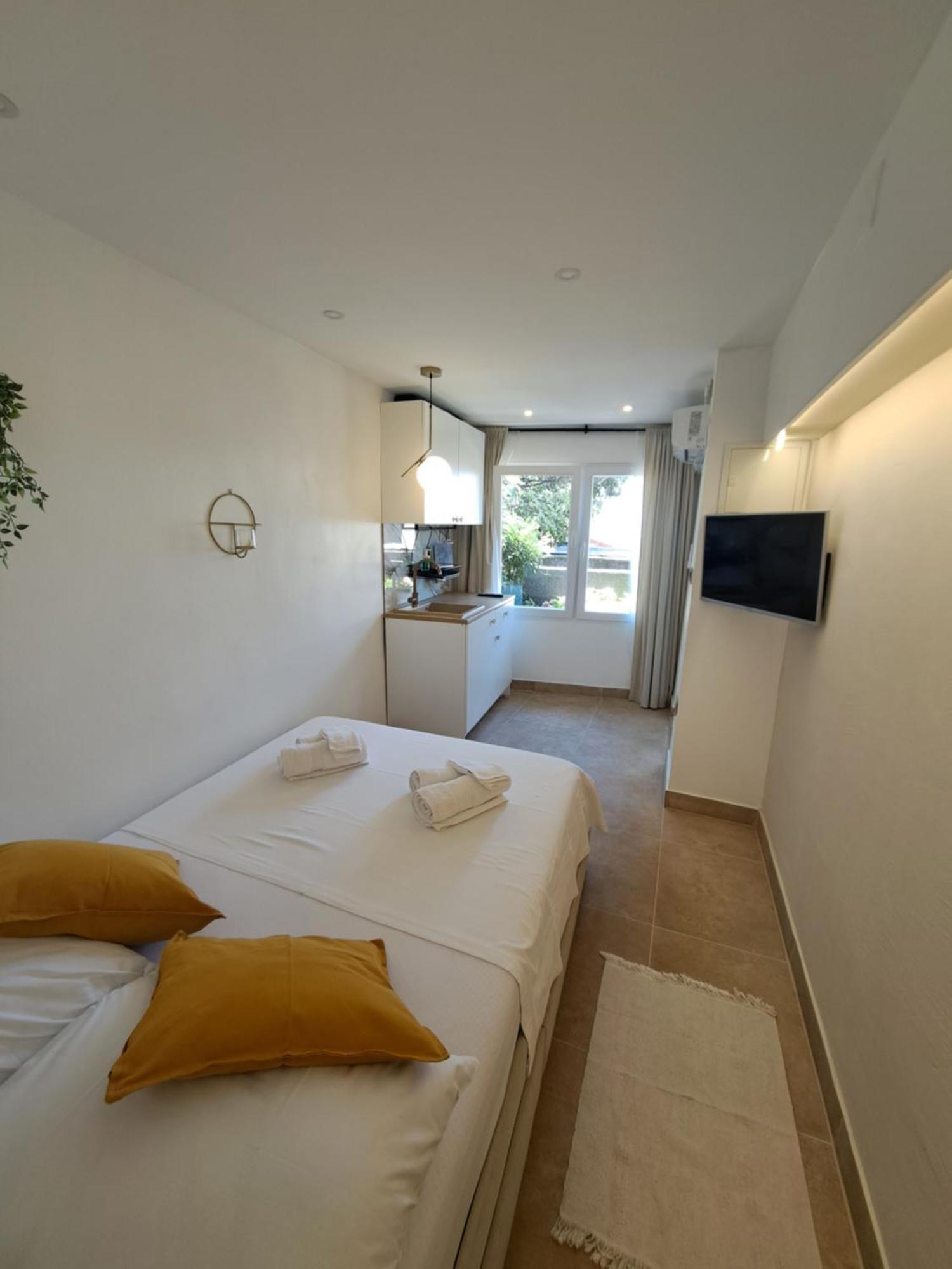 Apartment Melany Senj  Bagian luar foto
