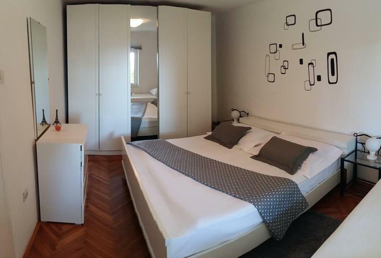 Apartment Melany Senj  Bagian luar foto