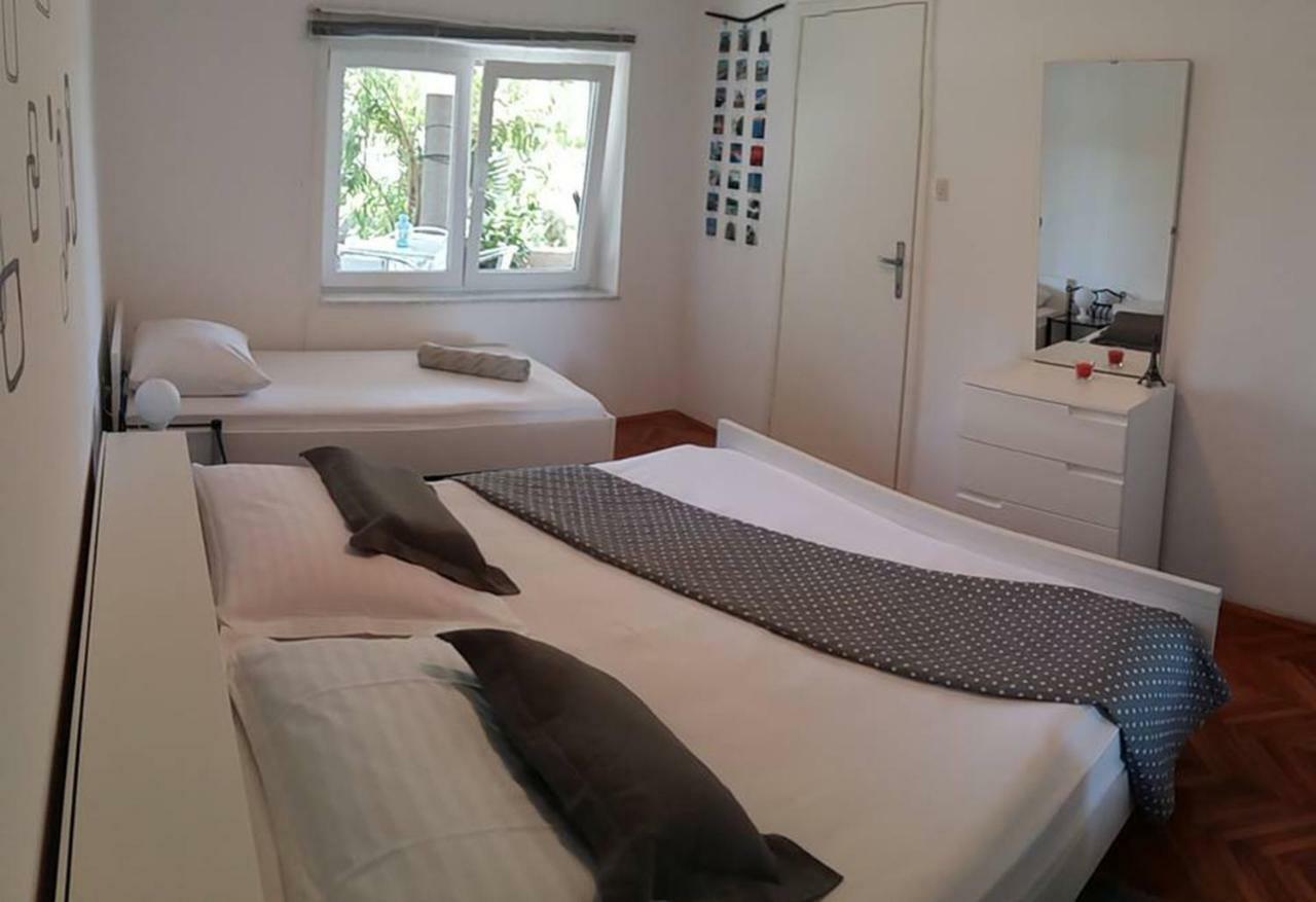 Apartment Melany Senj  Bagian luar foto
